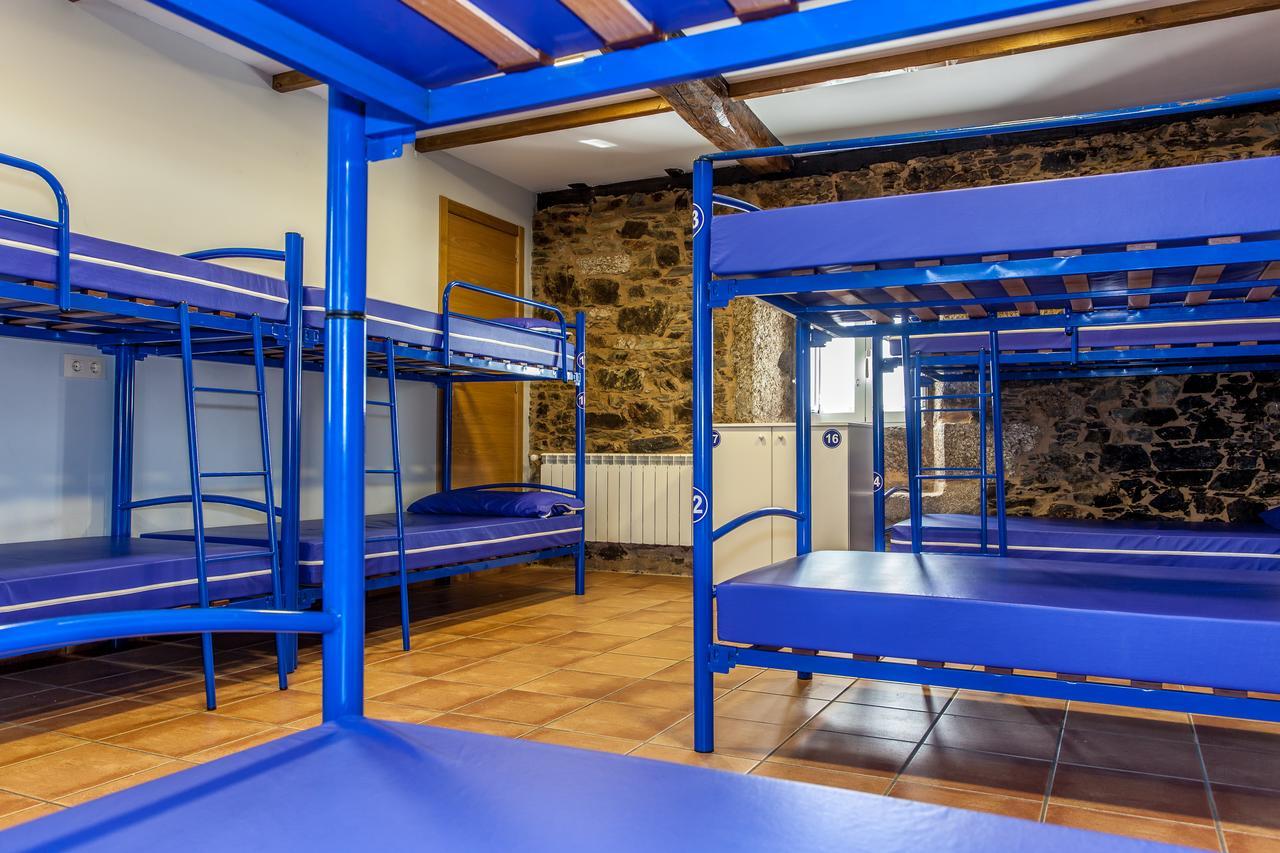 Albergue Milpes Ribadiso Exterior photo
