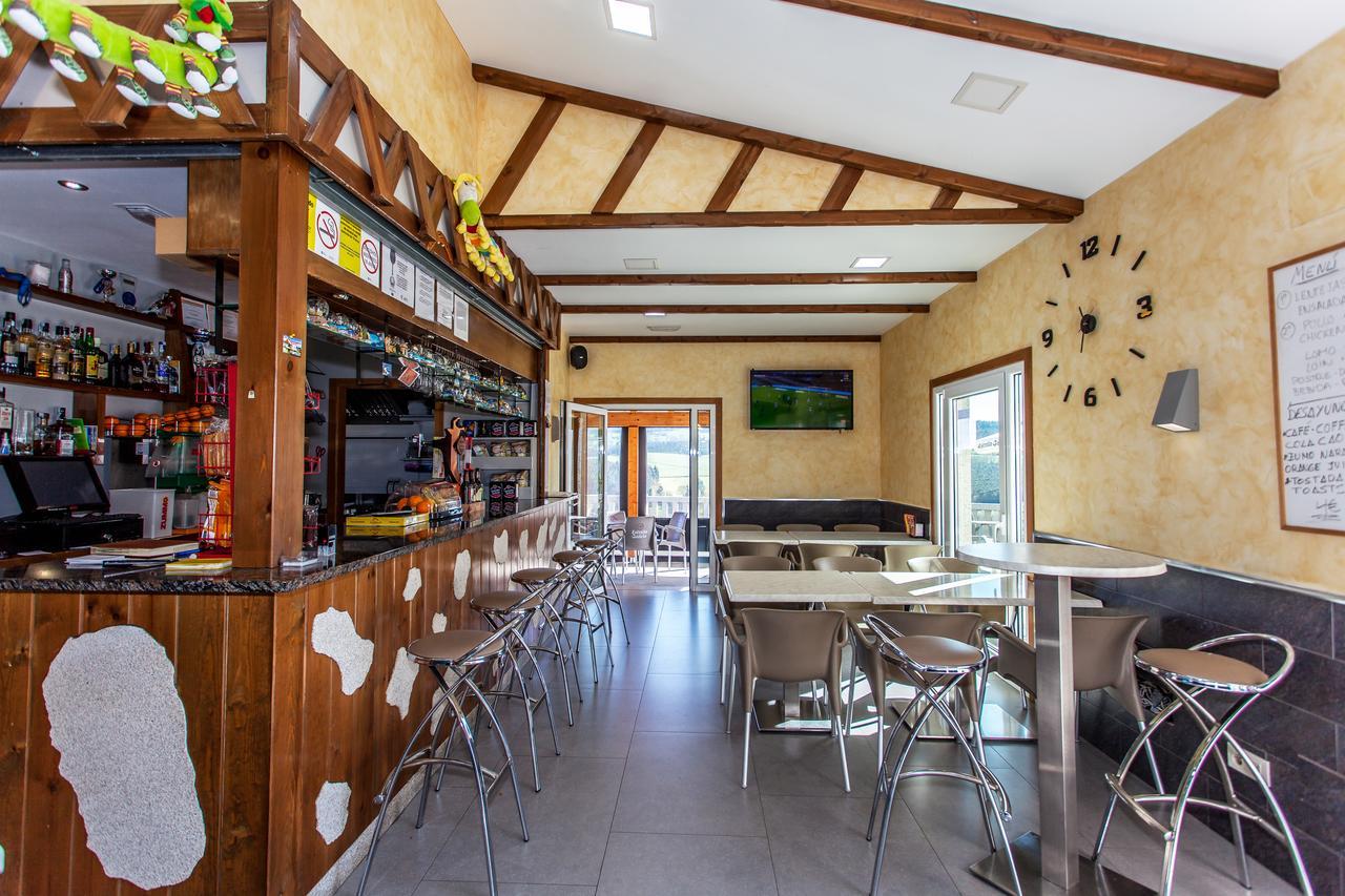 Albergue Milpes Ribadiso Exterior photo