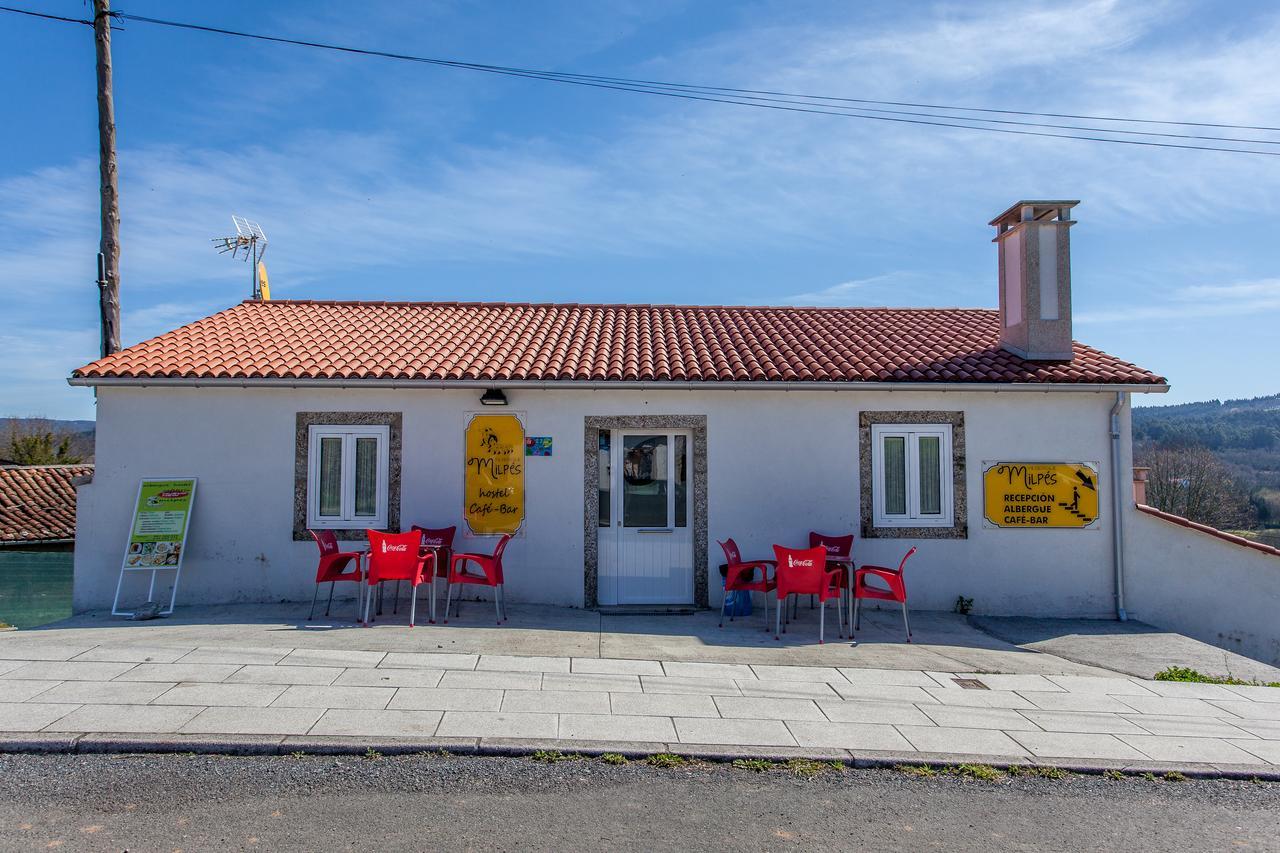 Albergue Milpes Ribadiso Exterior photo